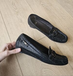 Stuart Weitzman Snakeskin Jeweled Leather Front Buckle Slip On Loafers